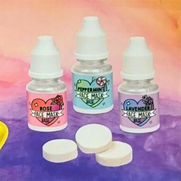 Girls Create Your Own Face Mask Custom Scented Mask DIY Kit - Hypoallergenic - Picture 4 of 4